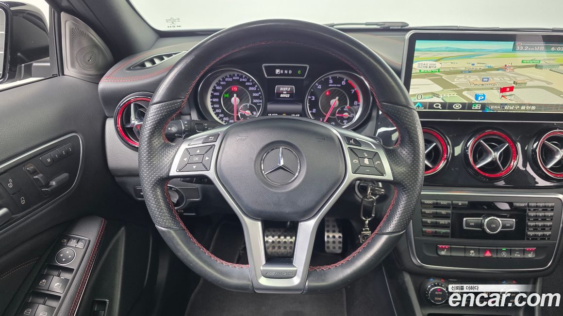 Mercedes-Benz GLA-Class 2015