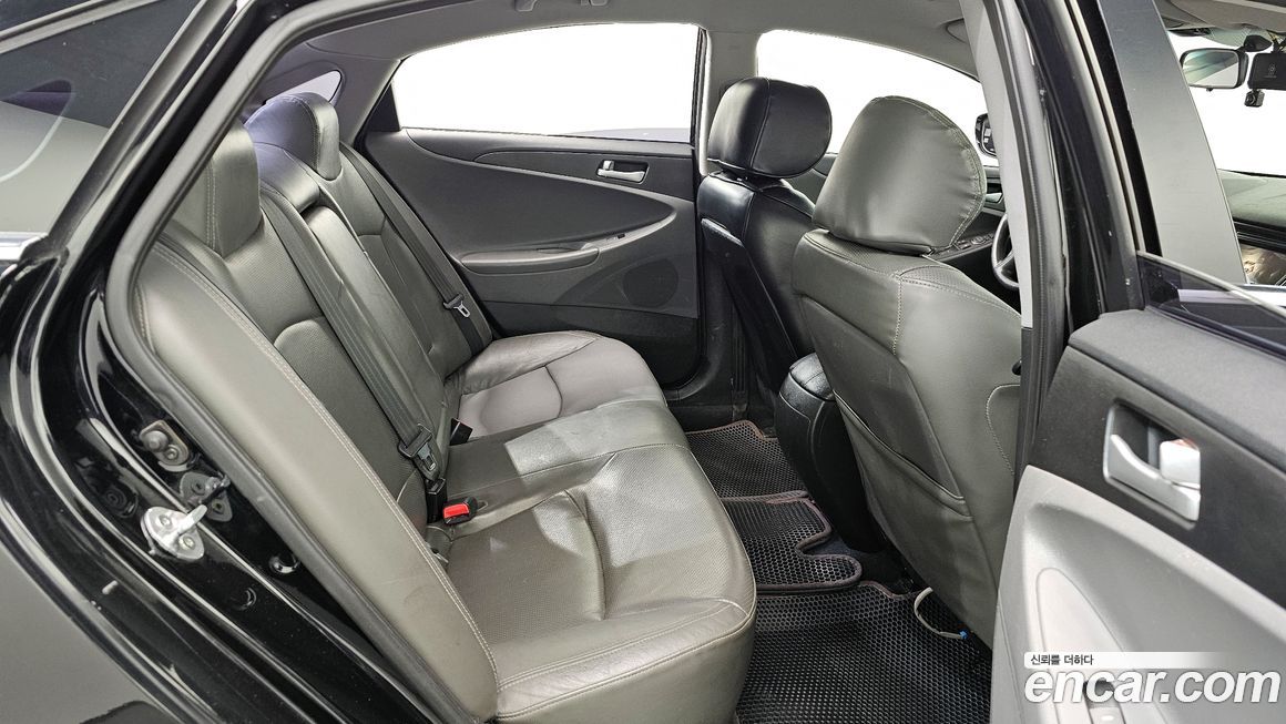 Hyundai Sonata 2013