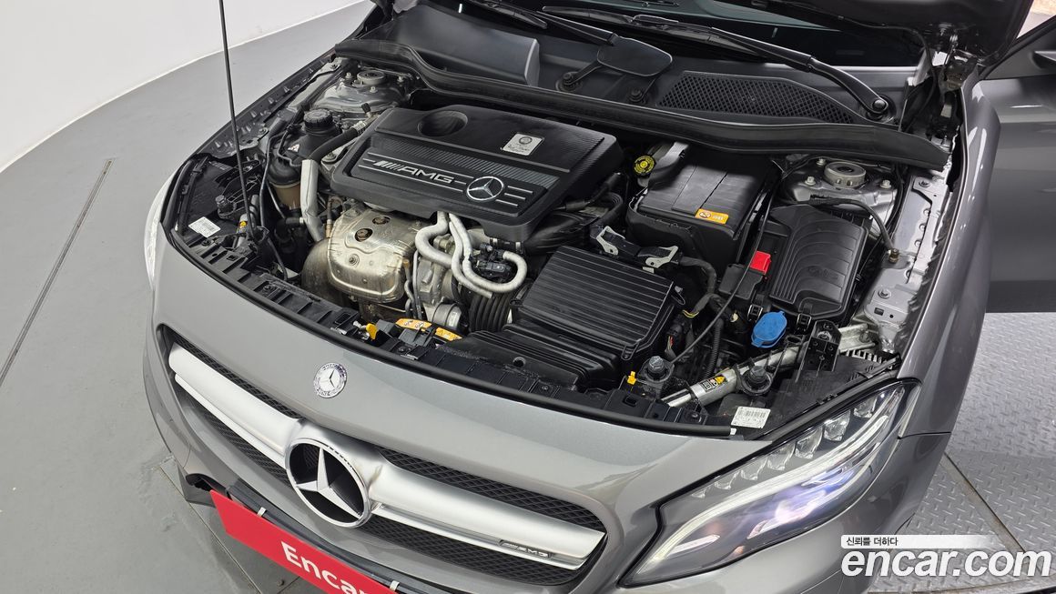 Mercedes-Benz GLA-Class 2015