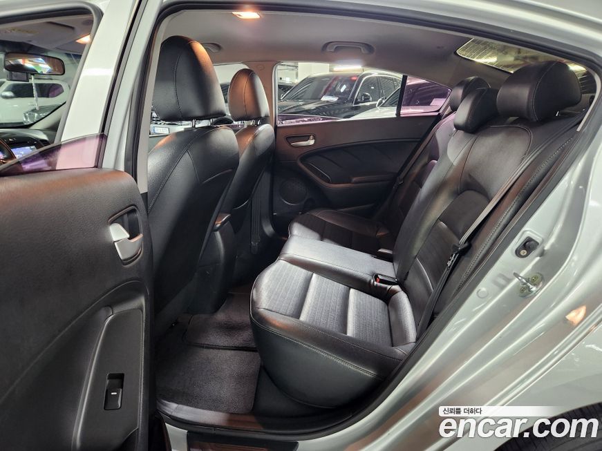 Kia K3 2016