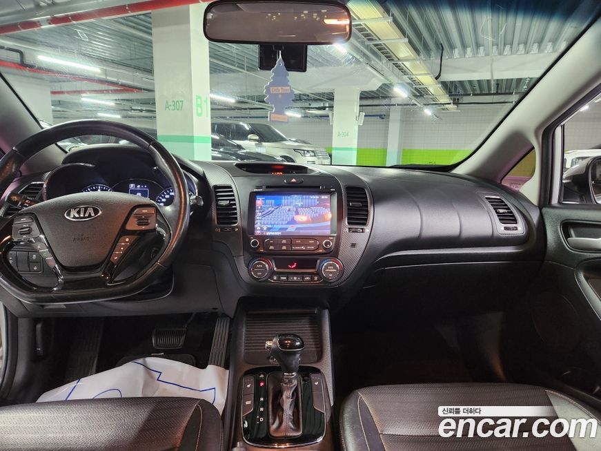 Kia K3 2016