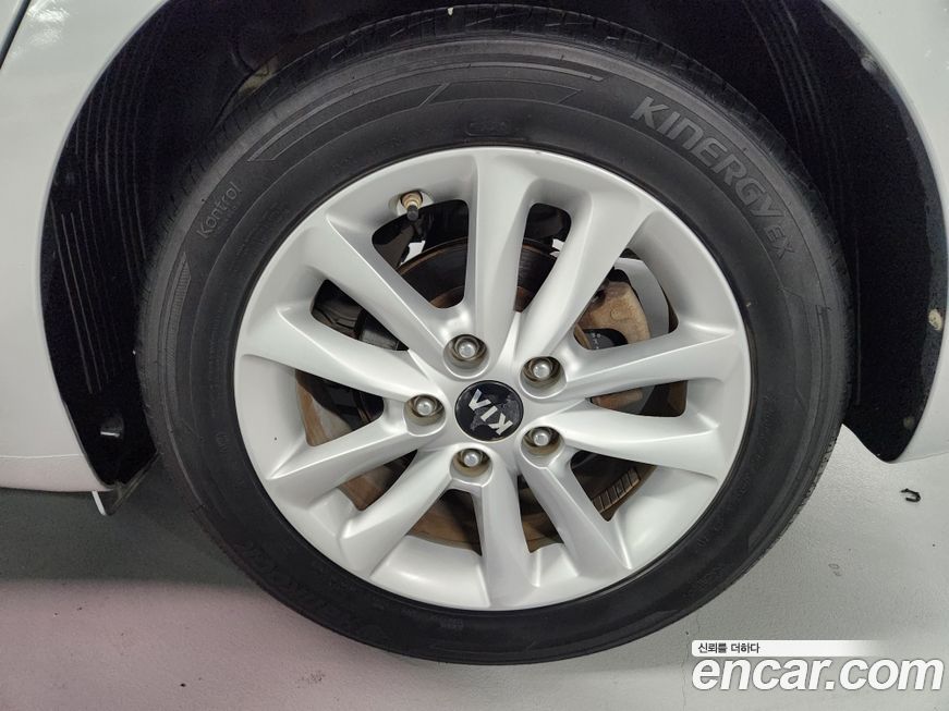 Kia K3 2016