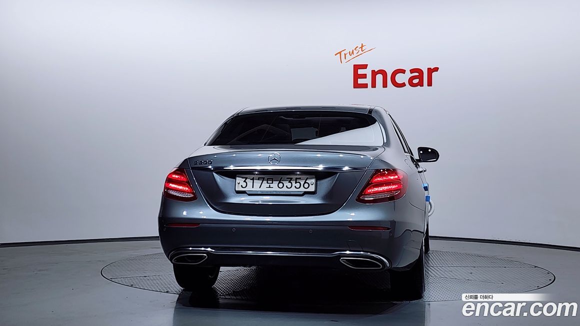 Mercedes-Benz E-Class 2018