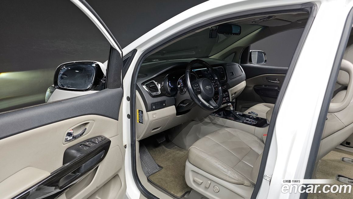 Kia Canival 2019