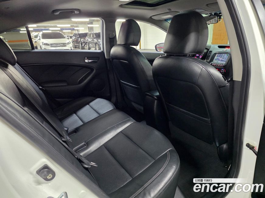 Kia K3 2013