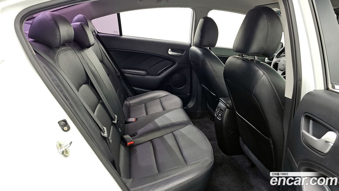 Kia K3 2015