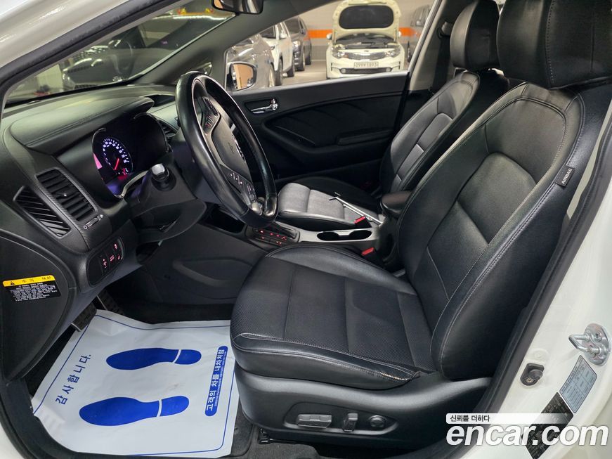 Kia K3 2013
