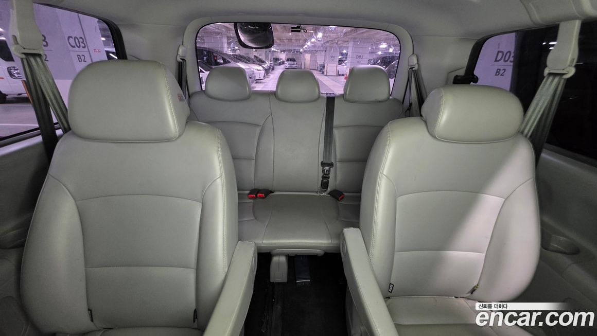 Hyundai Starex 2019