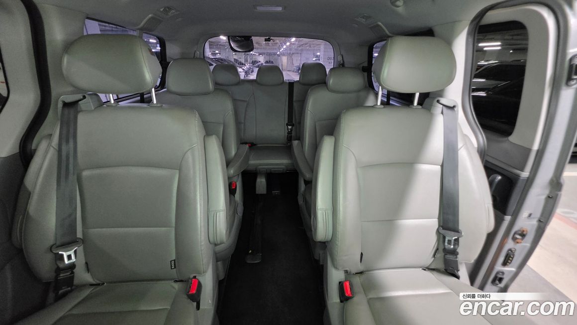 Hyundai Starex 2019