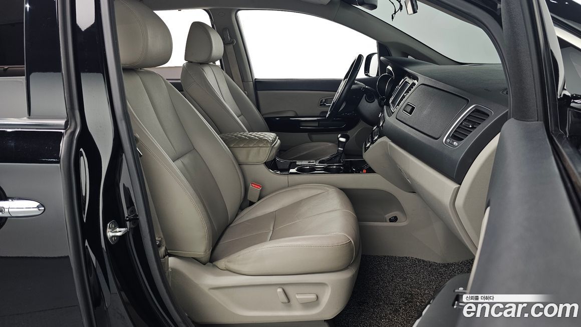 Kia Canival 2019