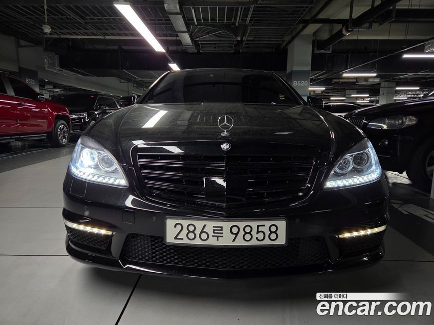 Mercedes-Benz S-Class 2008