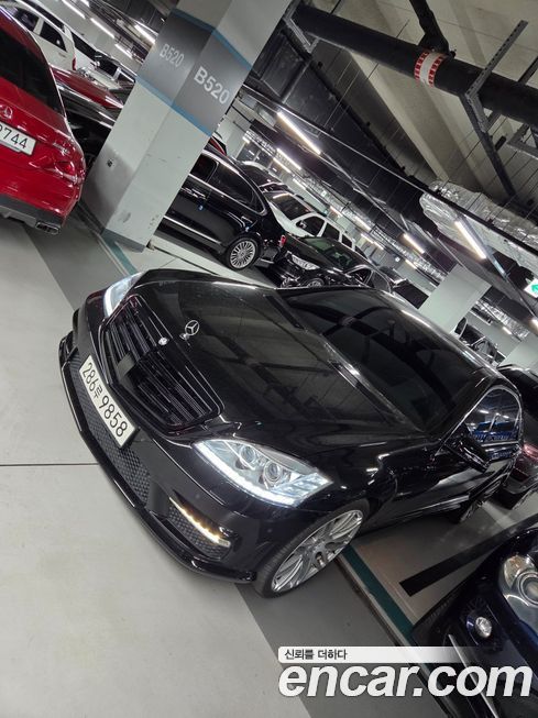 Mercedes-Benz S-Class 2008