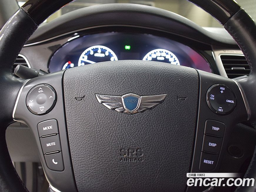 Hyundai Genesis 2012