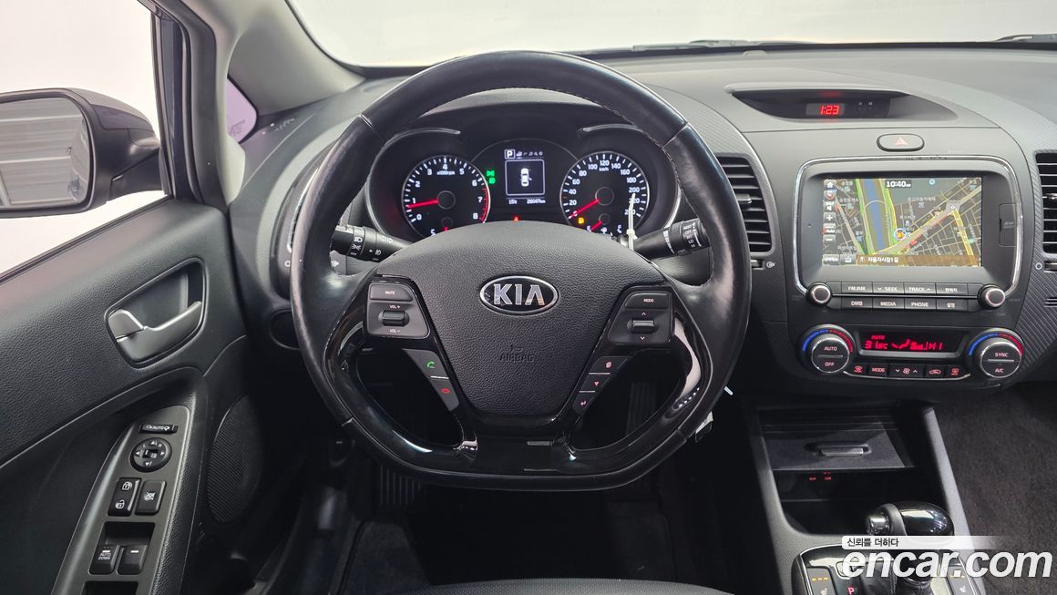 Kia K3 2016