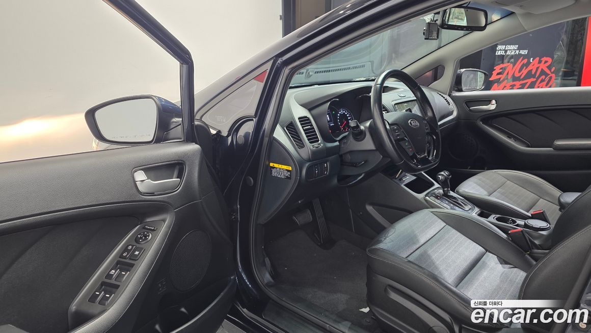 Kia K3 2016