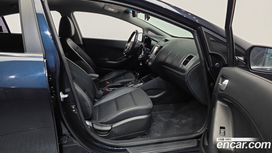 Kia K3 2016