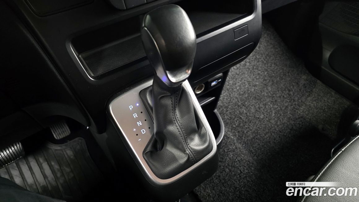 Hyundai Staria 2023