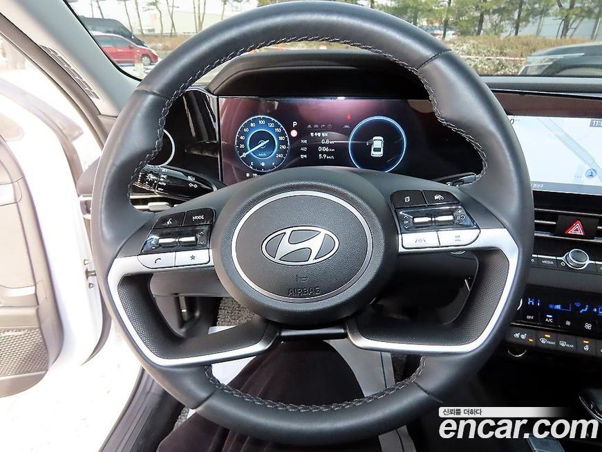 Hyundai AVANTE 2024