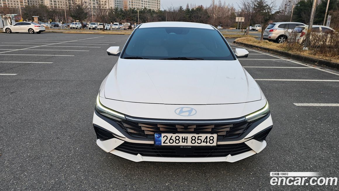 Hyundai AVANTE 2024