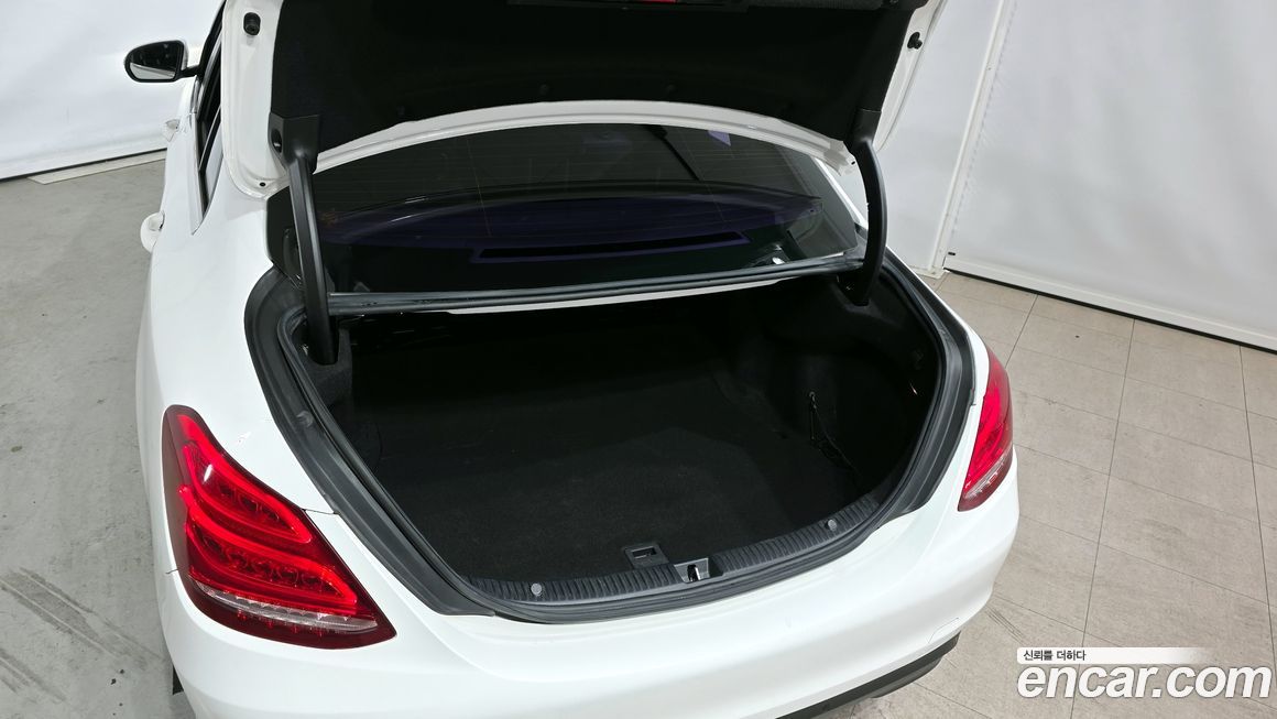 Mercedes-Benz C-Class 2016