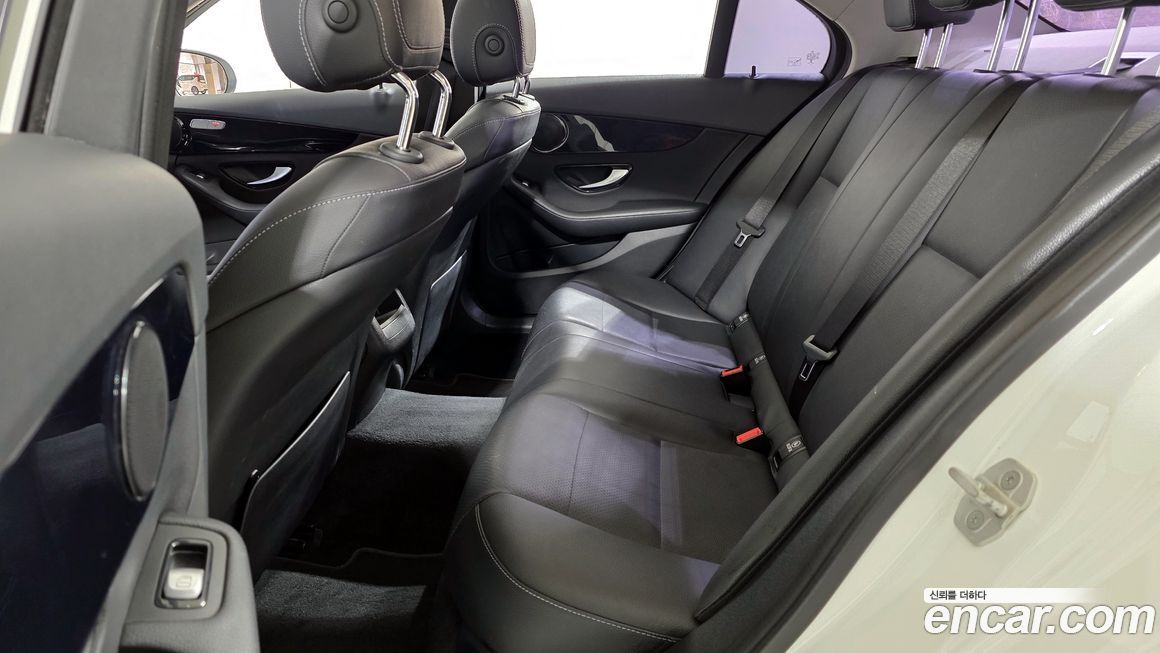 Mercedes-Benz C-Class 2016