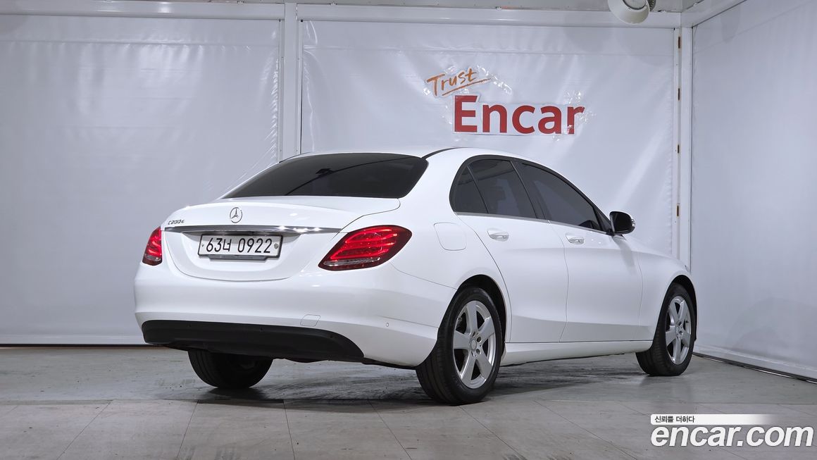 Mercedes-Benz C-Class 2016