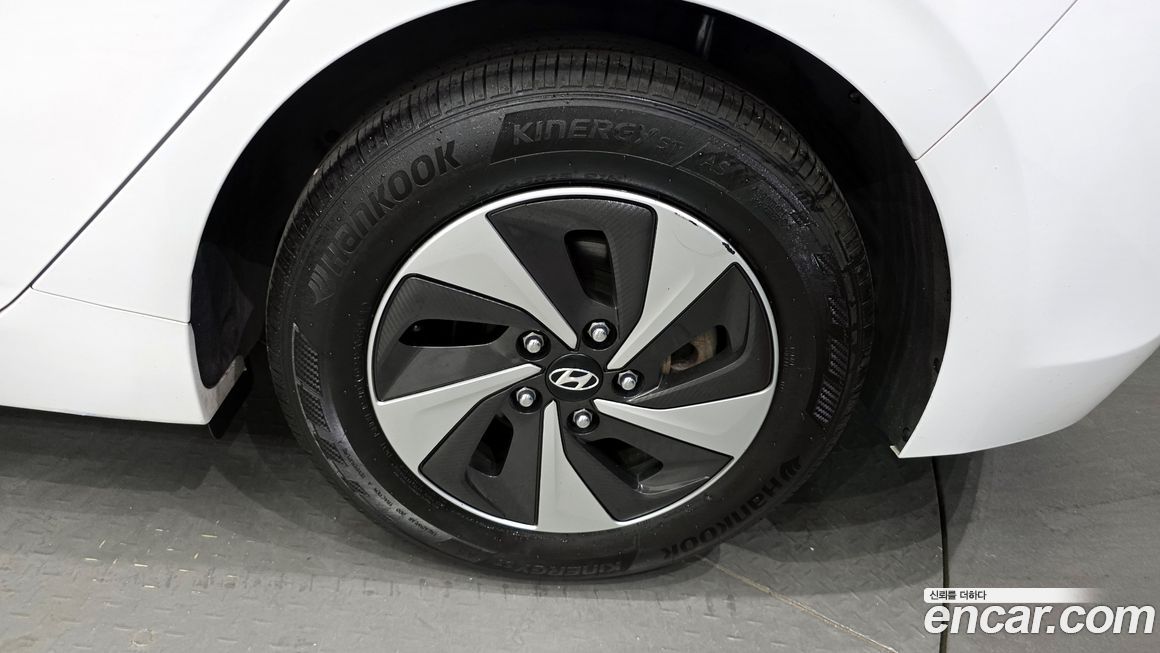Hyundai Ioniq 2016