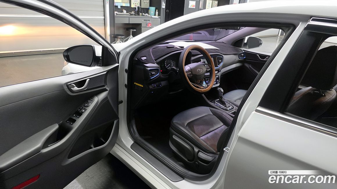 Hyundai Ioniq 2016