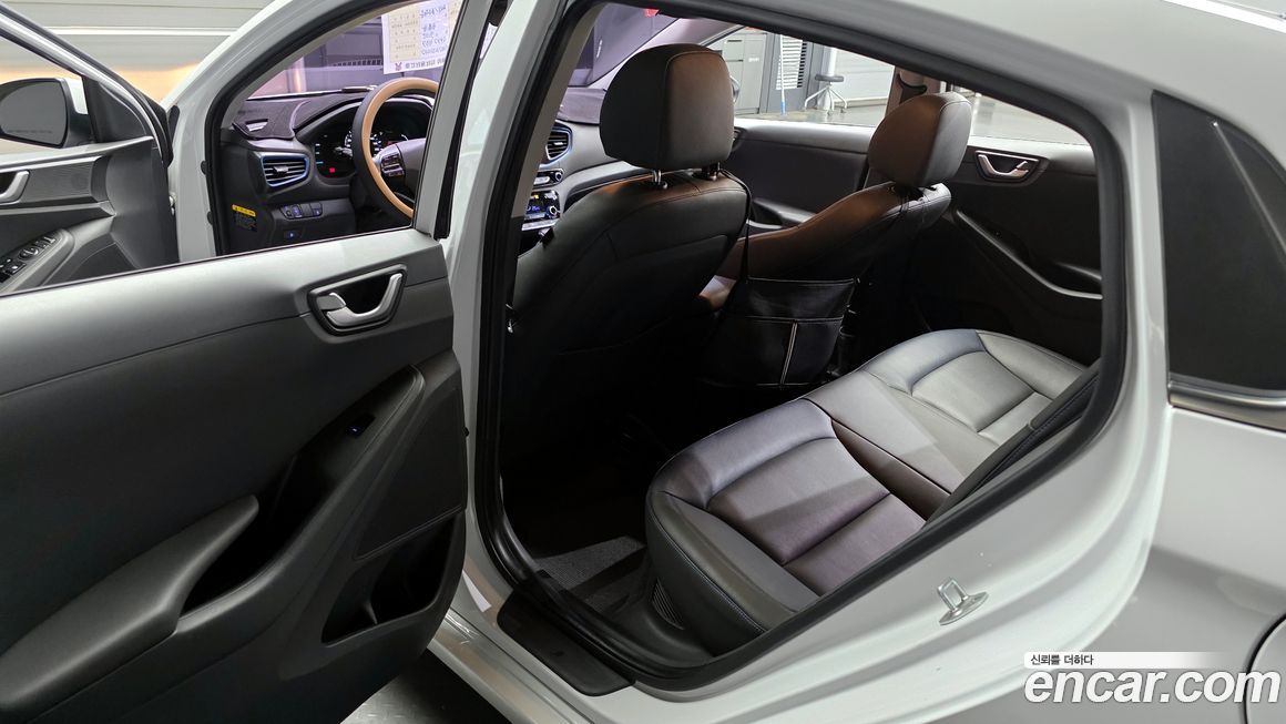Hyundai Ioniq 2016