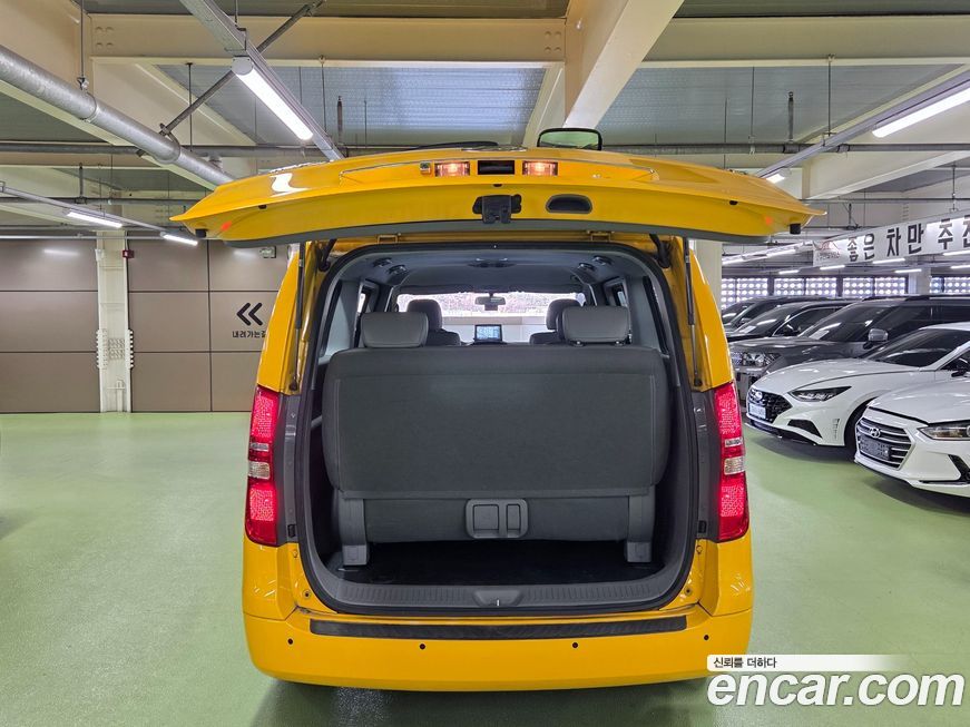 Hyundai Starex 2018