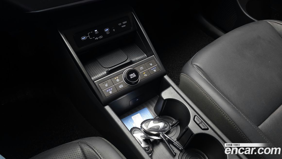 Hyundai Kona 2025