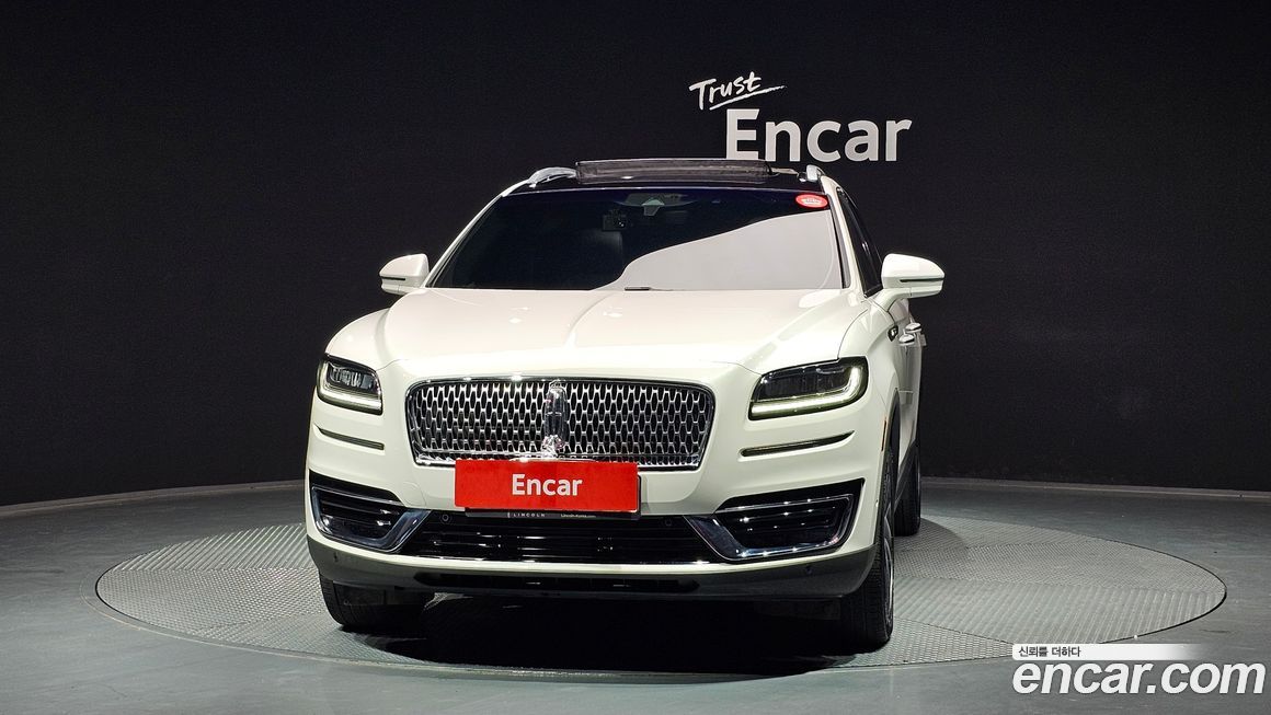 Lincoln Nautilus 2020