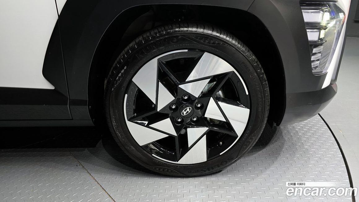 Hyundai Kona 2025