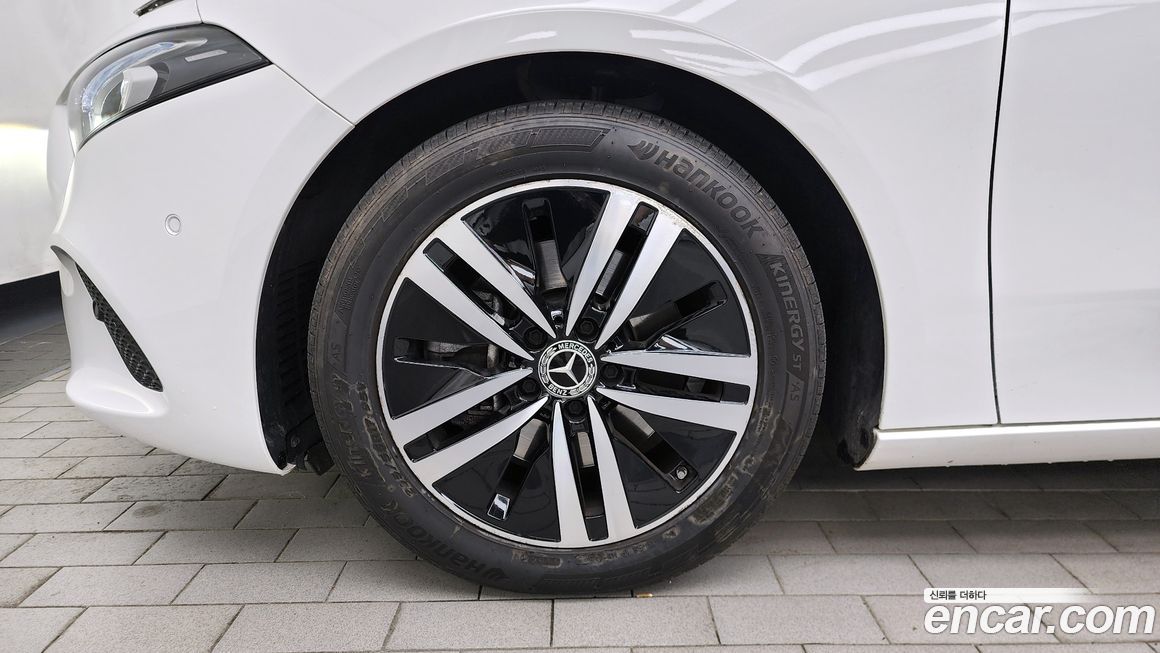 Mercedes-Benz A-Class 2023