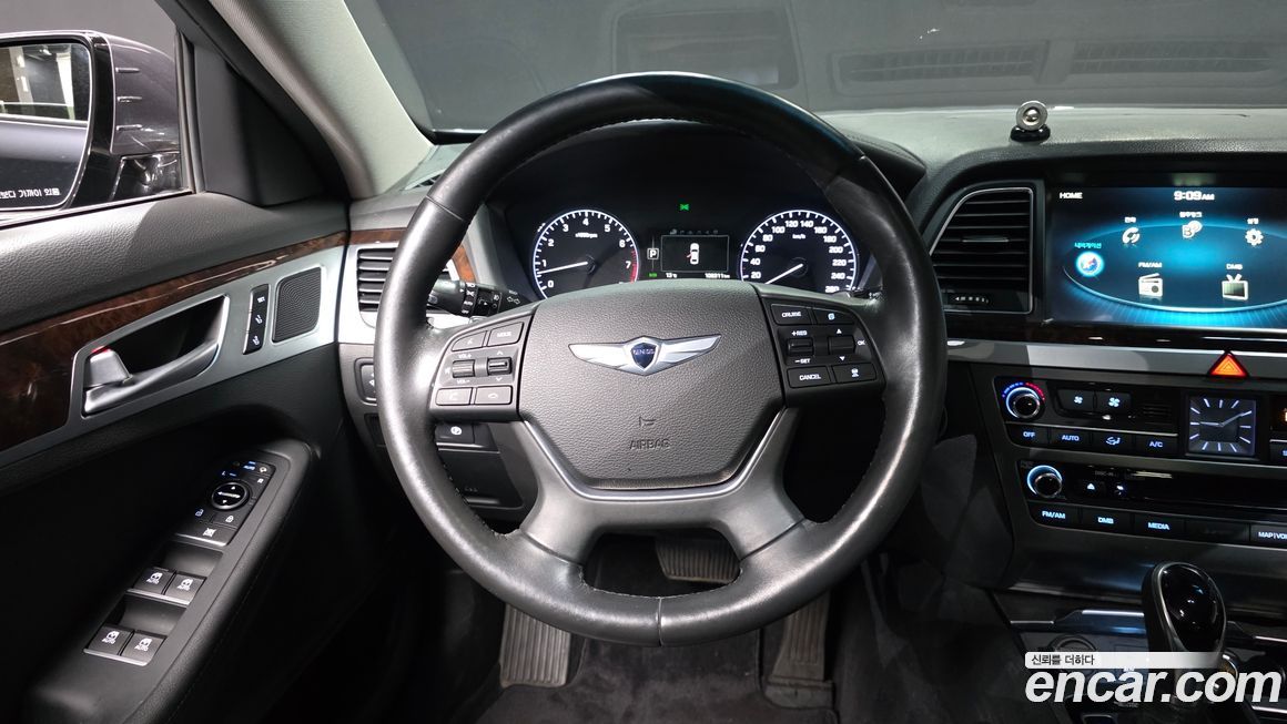 Hyundai Genesis 2016