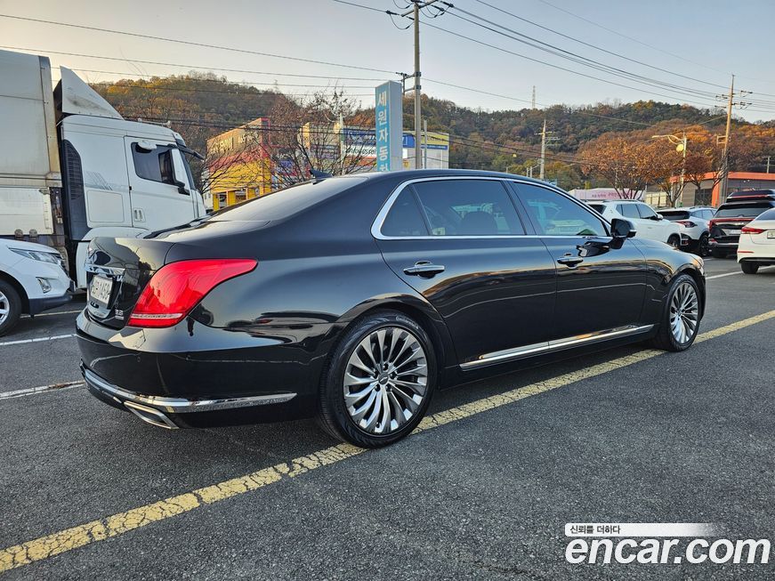 Genesis EQ900 2018