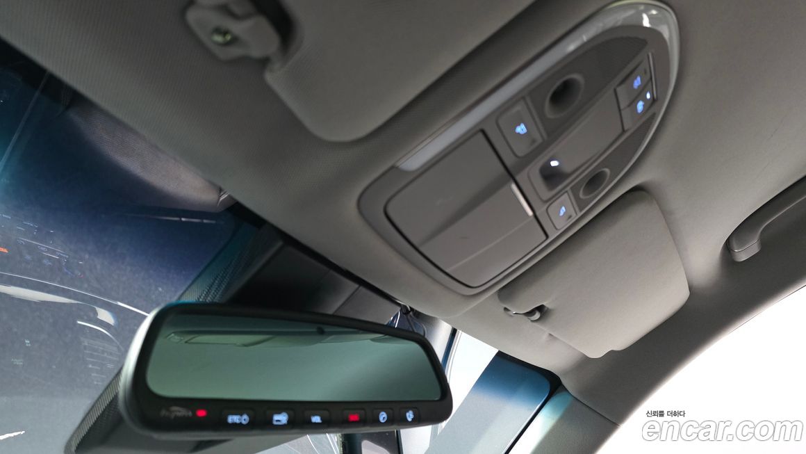 Hyundai Genesis 2016