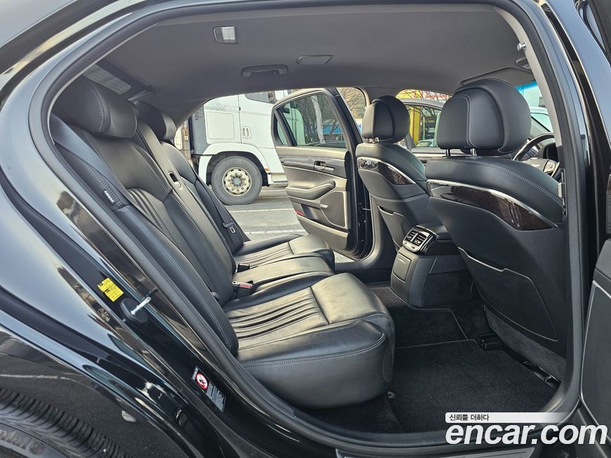 Genesis EQ900 2018