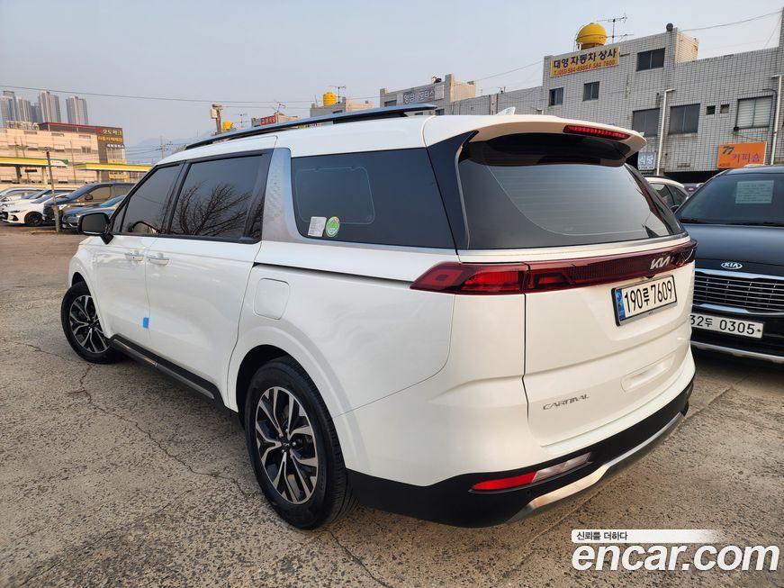 Kia Canival 2023
