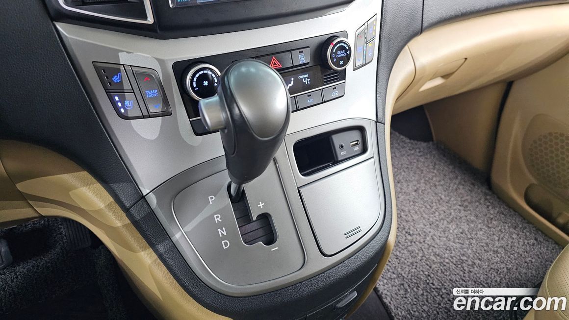 Hyundai Starex 2018