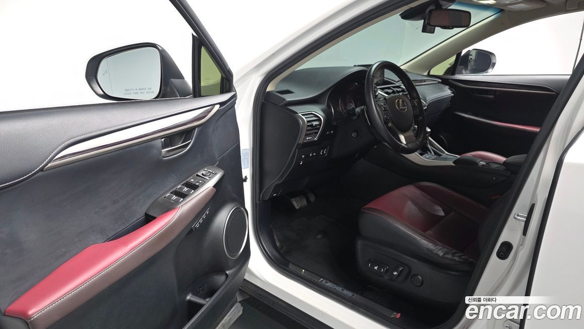 Lexus NX 2019