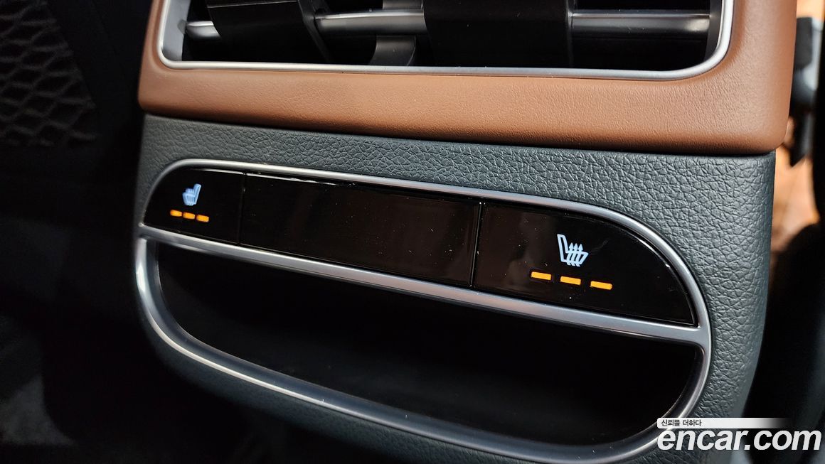 Genesis GV70 2021