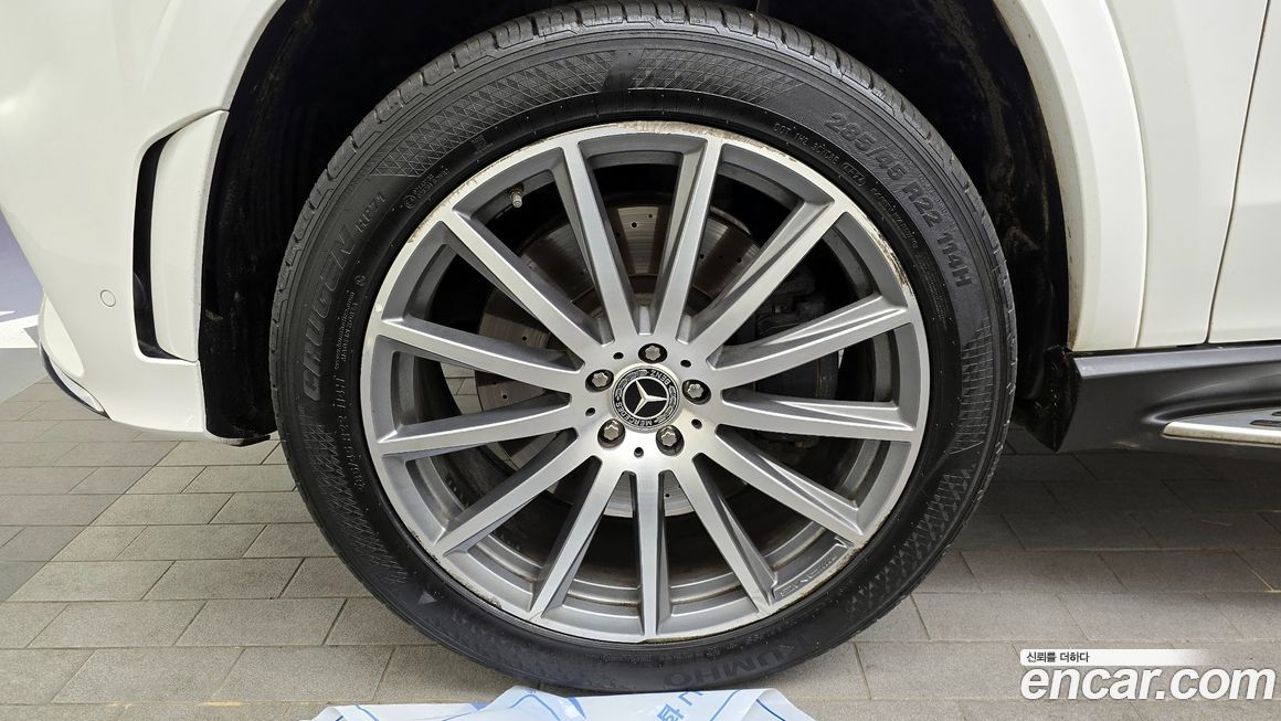 Mercedes-Benz GLS-Class 2021