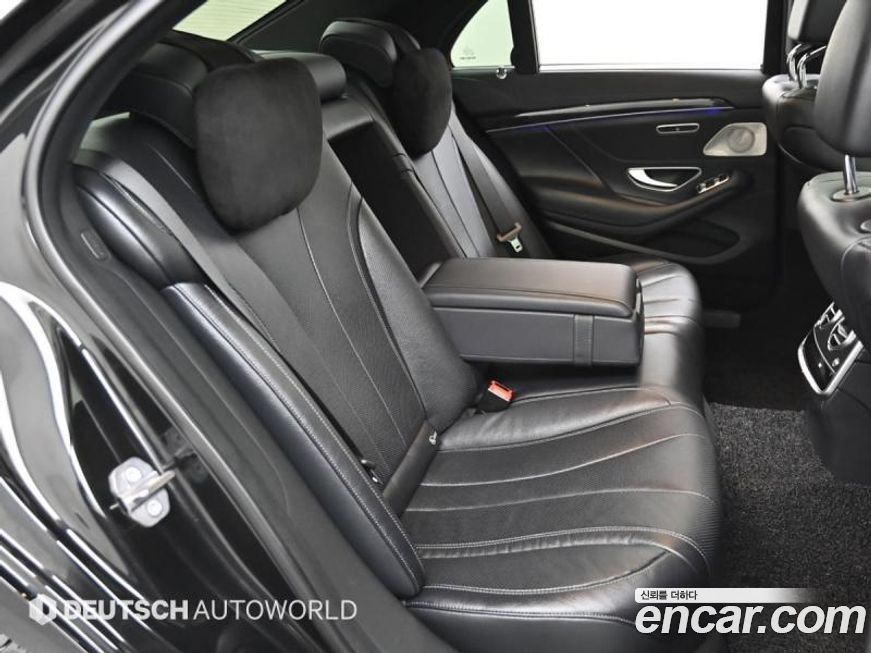 Mercedes-Benz S-Class 2020