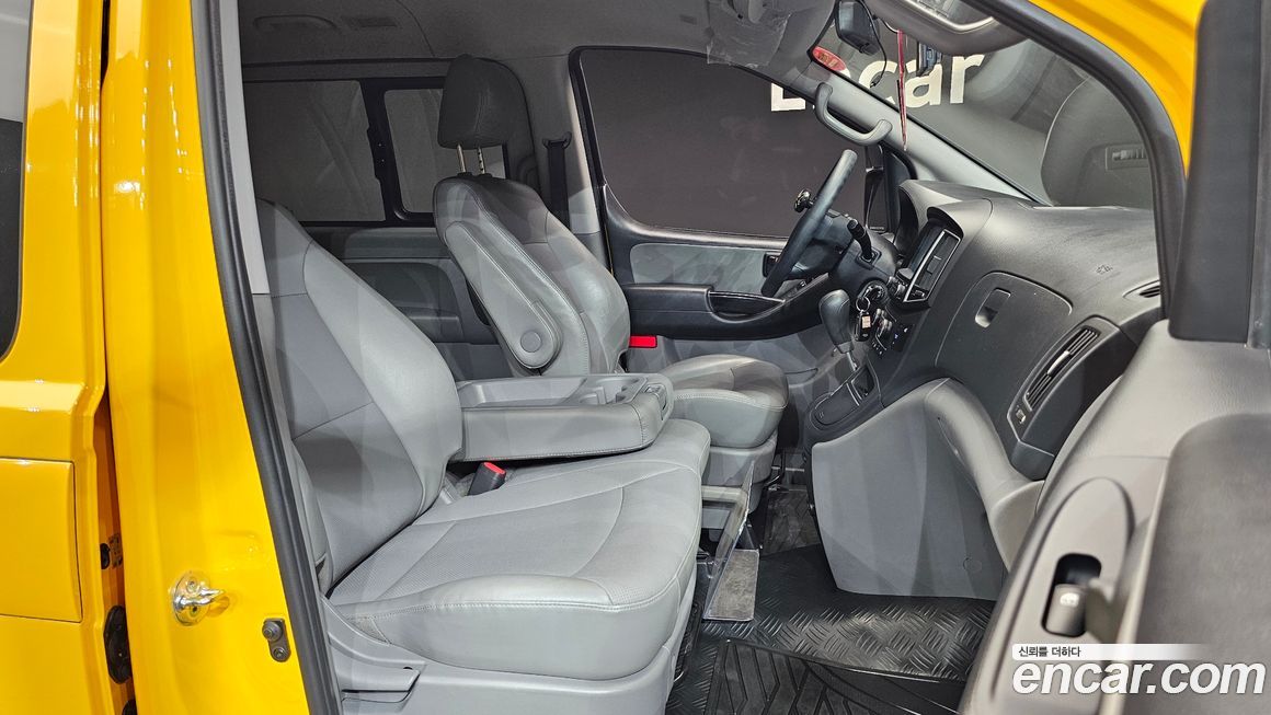 Hyundai Starex 2019