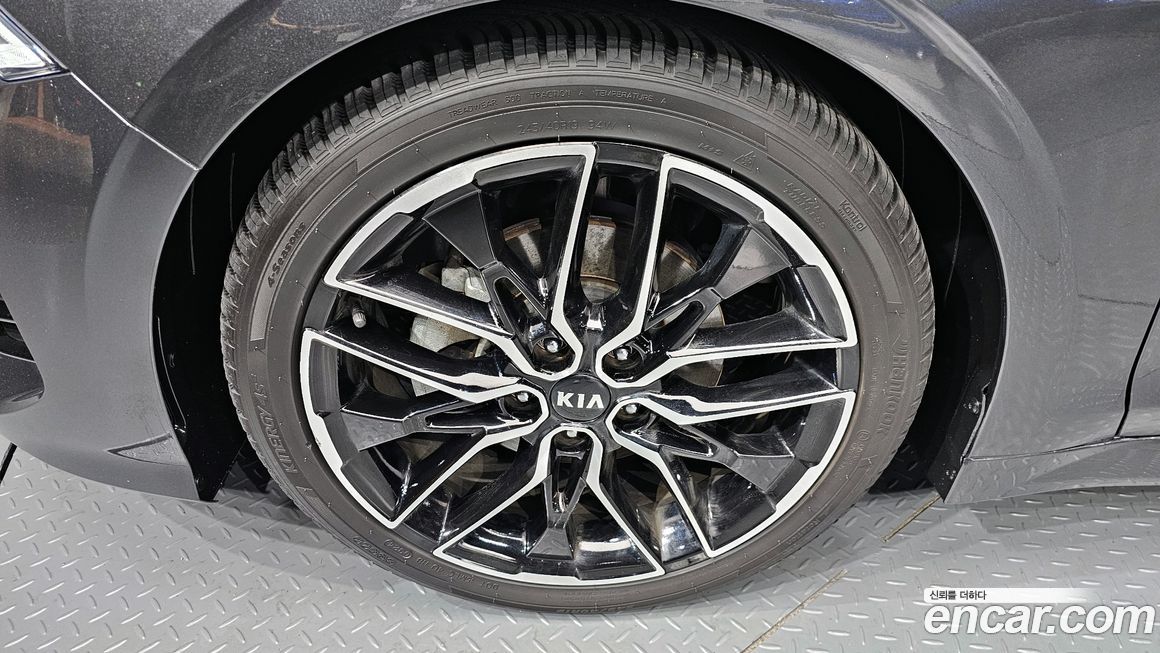 Kia K5 2021