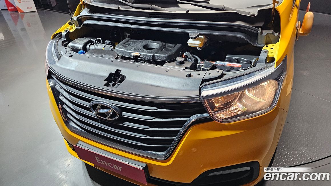 Hyundai Starex 2019