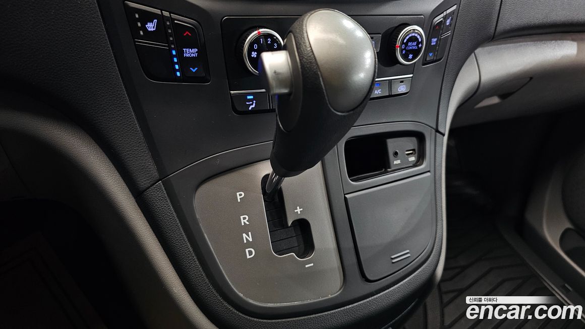 Hyundai Starex 2019