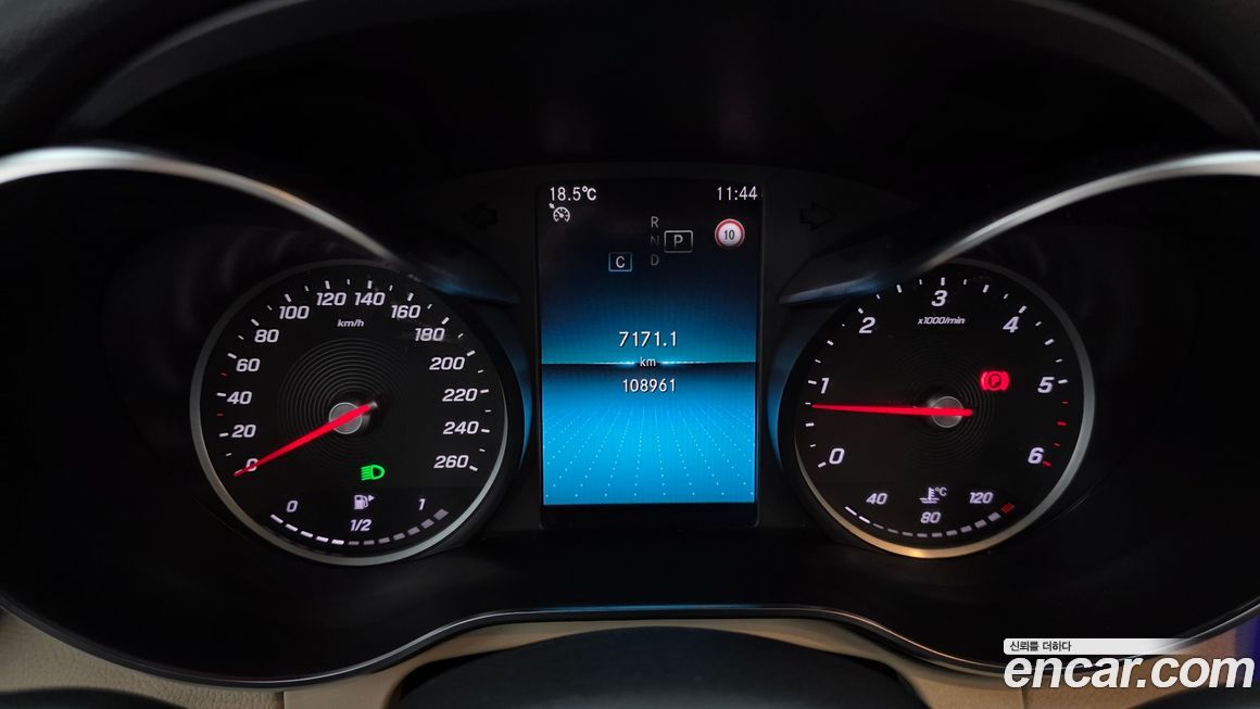 Mercedes-Benz C-Class 2019