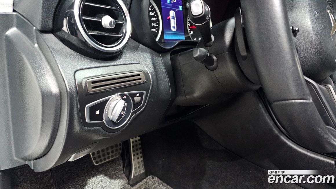 Mercedes-Benz C-Class 2019